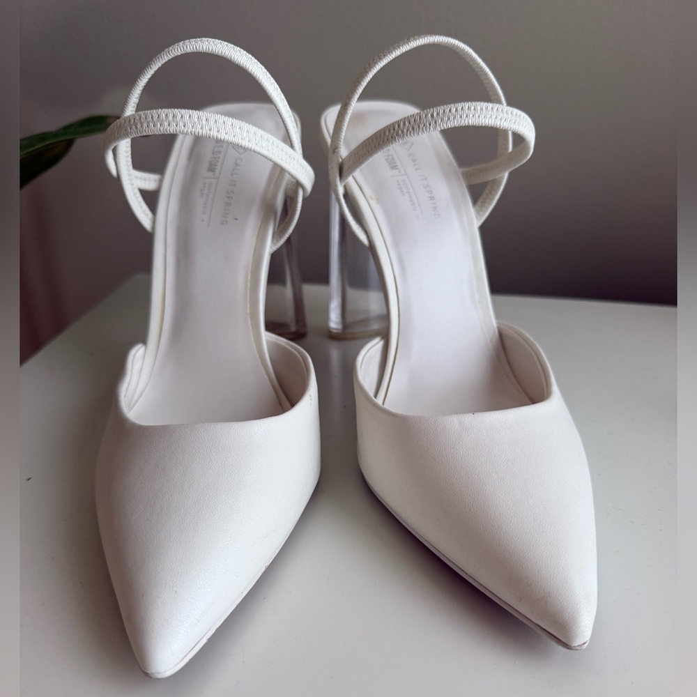 Call it Spring White Pointed Toe Clear Block Heel Vegan Leather  Size 7.5